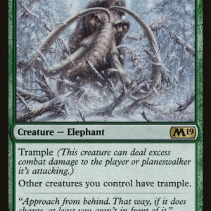 Core Set 2019 - 302 - Aggressive Mammoth - Rare - G - Non-foil